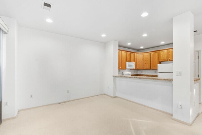 Building Photo - 108 Riverwalk Way