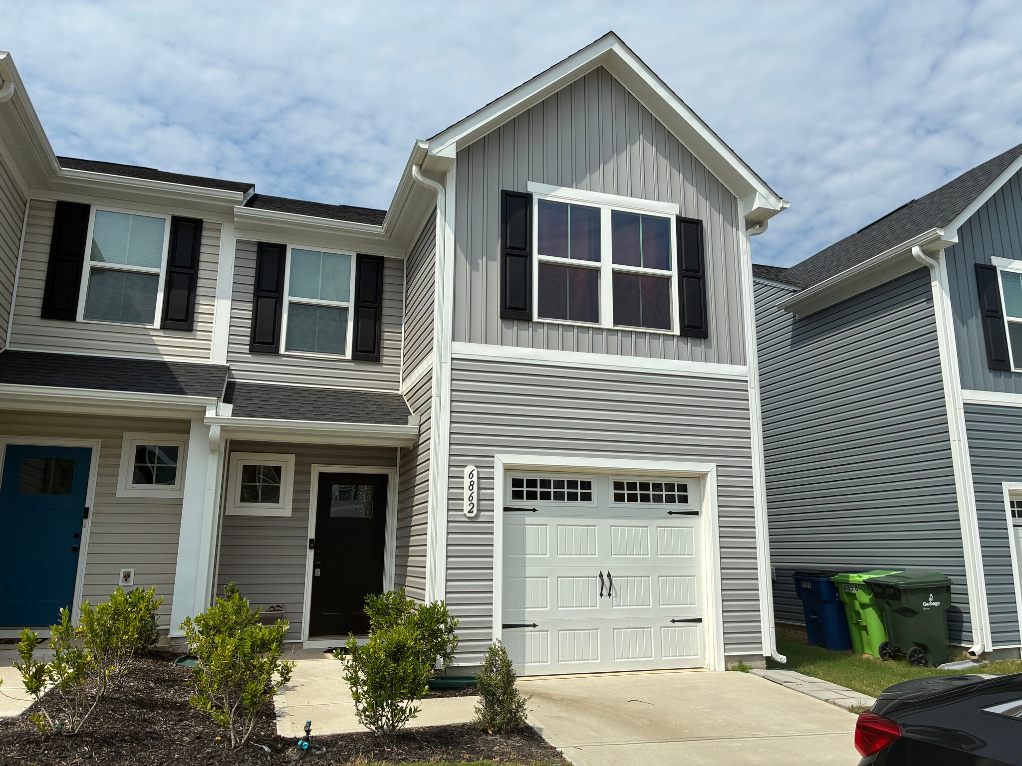 Building Photo - Room in Townhome on Tarik Ln