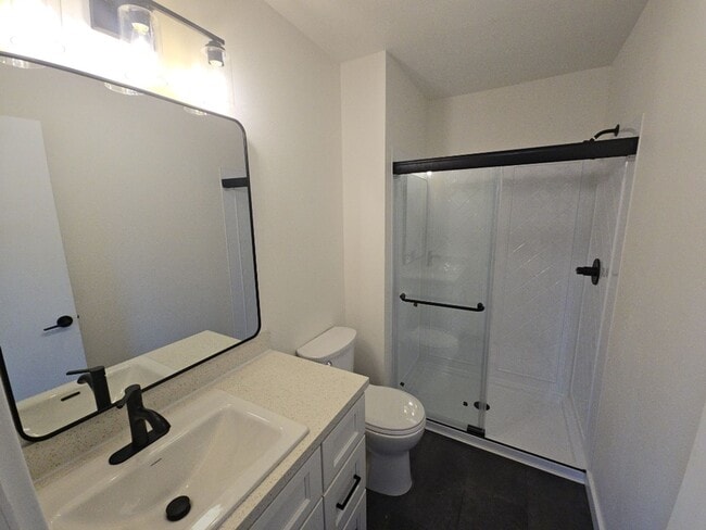 Building Photo - Price Reduction! Pet friendly! 3BD/2BA new...