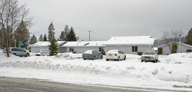 Primary Photo - Pinewood Village