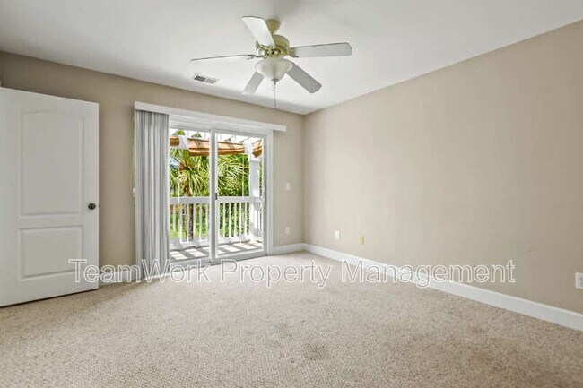 Building Photo - 2936 Sugarberry Ln