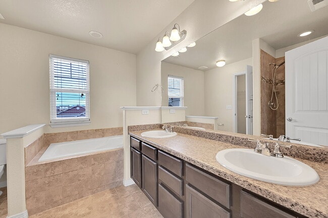 Building Photo - $2,100 - 4 Bed, 3.5 bath Home in Fountain with Central AC and Fenced in Yard!