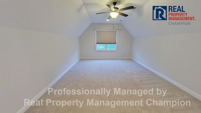 Building Photo - Custom 4BD/3BA Home with Hardwood Floors, Office, and Sunroom