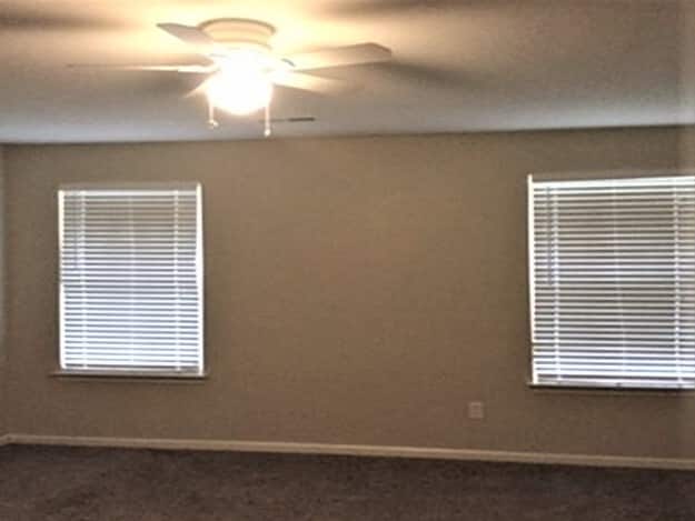 Building Photo - 135 Crescent Creek Ct