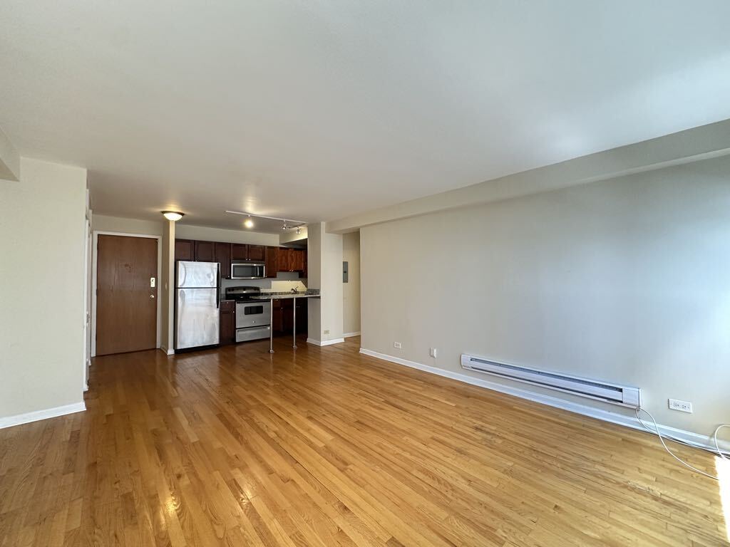 Building Photo - 4180 N Marine Dr