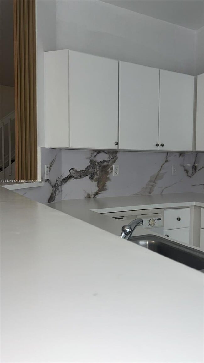 Building Photo - 10740 NW 83rd St