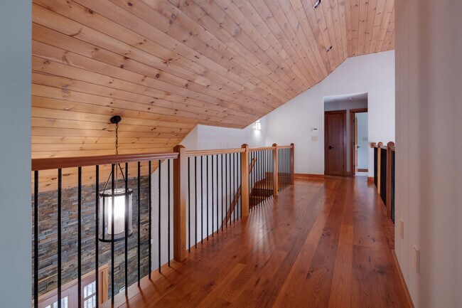 Building Photo - 28 Yellow Birch Cir