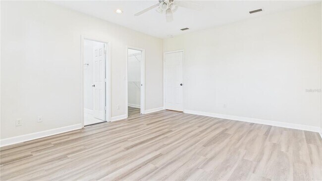 Building Photo - 505 S Tampania Ave