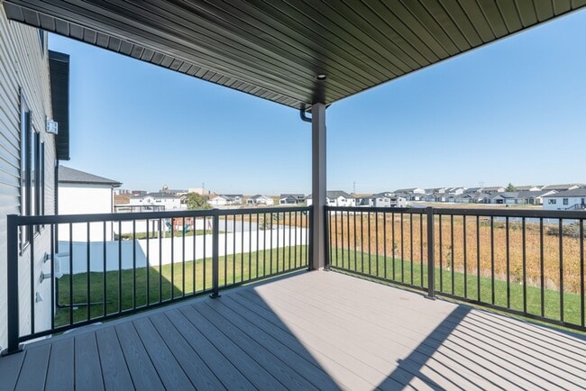 Building Photo - Beautiful Single Family Home in North Bismarck