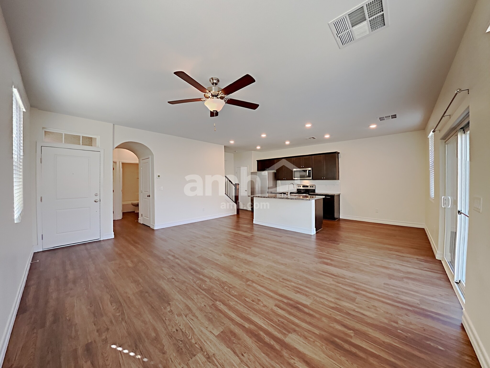 Building Photo - 5884 Petronius St