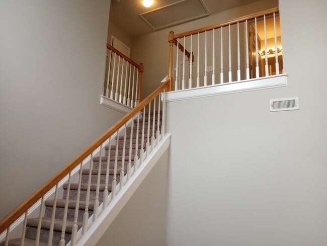 Building Photo - 108 Lacombe Ct