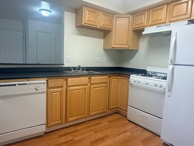 Interior Photo - 21059 Santa Barbara Drive