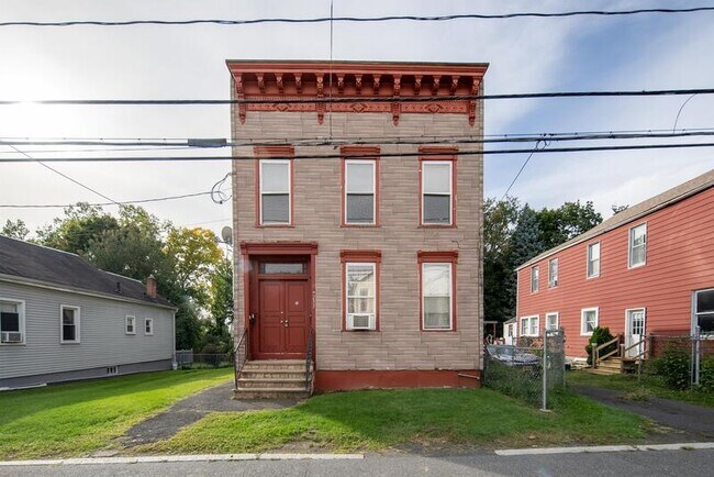 Building Photo - 233 Stow Ave