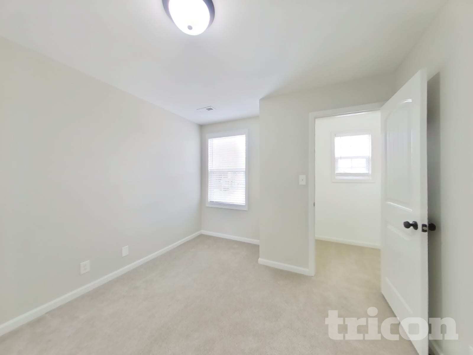 Building Photo - 1073 Castlerock Dr