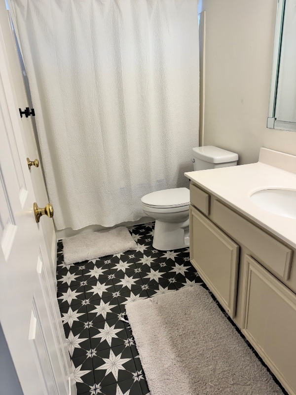 Building Photo - 350 Greenleaves Blvd