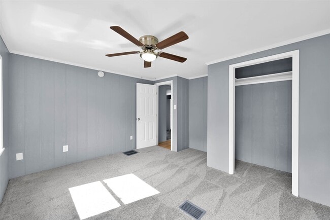 Building Photo - 11636 Old Oaks Ln