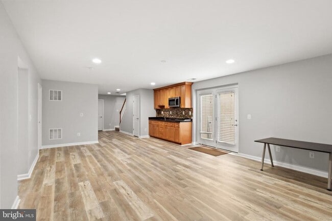Building Photo - 24839 Somerby Dr