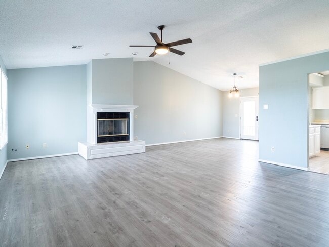 Building Photo - 2714 E Central Ave