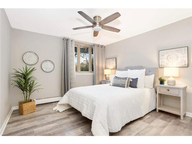 Building Photo - Charming 1 Bedroom Condo in the Heart of S...