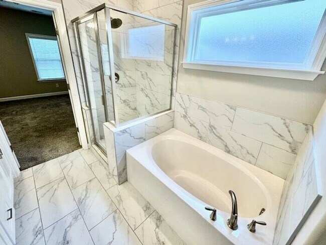 Building Photo - Now Leasing in Millington @ Winstone. 4-Be...