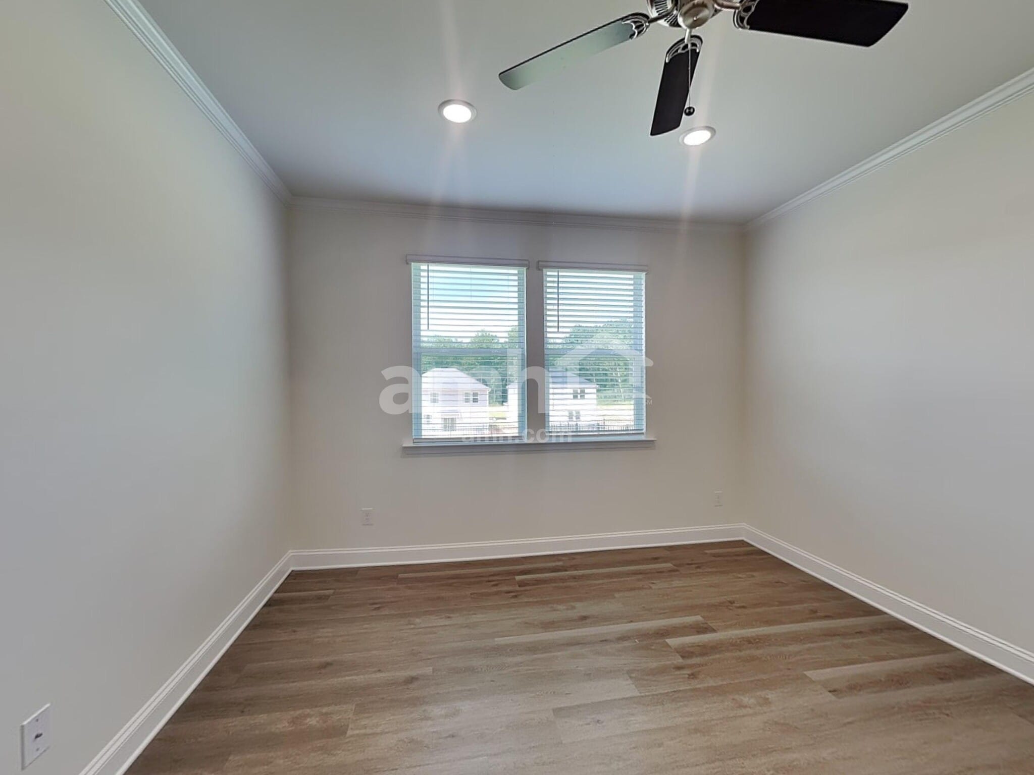 Building Photo - 3527 Lincoln Hts Ln