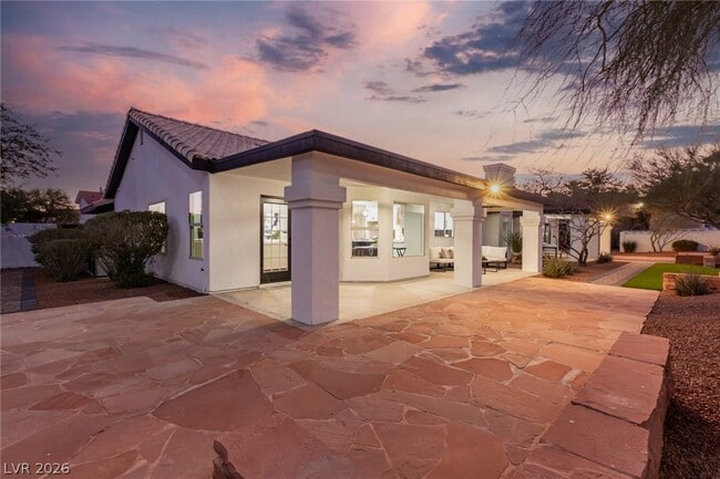 Building Photo - 4785 N Grand Canyon Dr