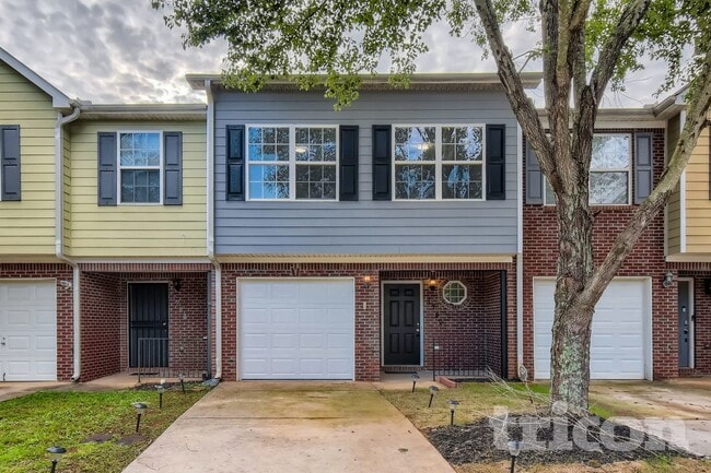 Building Photo - 1740 Formosa Ln