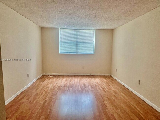 Building Photo - 1800 SW 81st Ave
