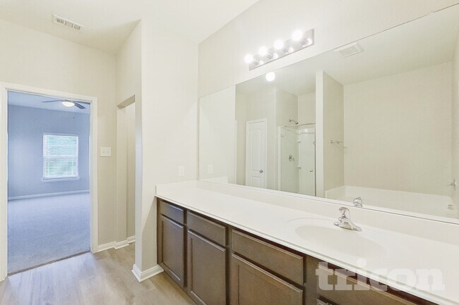 Building Photo - 14356 Open Range Dr