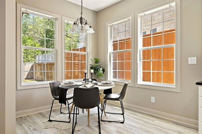 Building Photo - 3508 Red River St