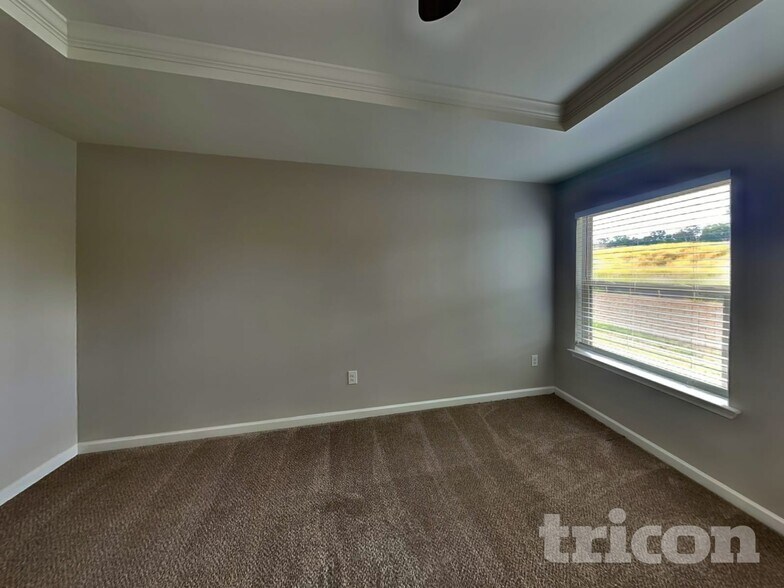 Building Photo - 5547 Union Pointe Pl