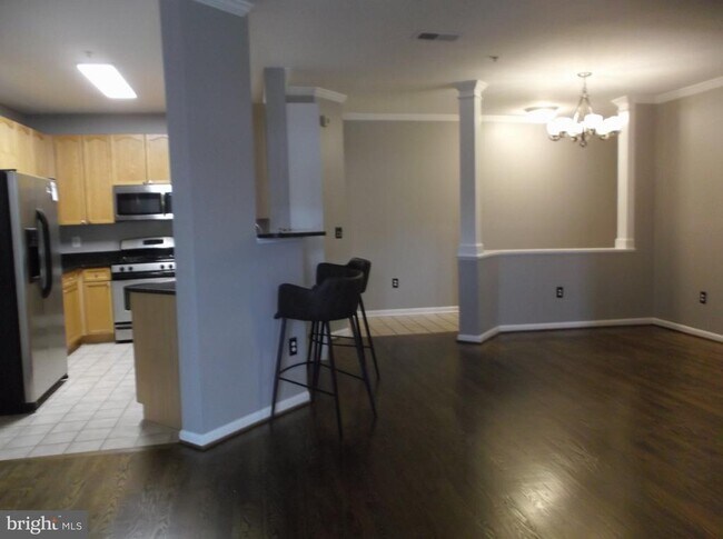 Building Photo - 2710 Bellforest Ct