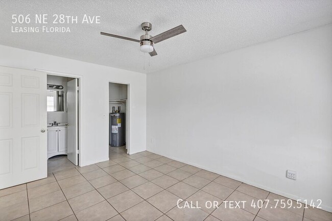 Building Photo - 506 NE 28th Ave