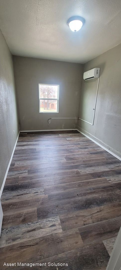 Building Photo - 5 br, 2 bath House - 4908 Shalimar Drive