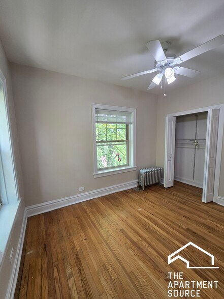 Building Photo - 908 Reba Pl