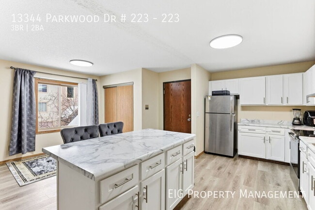 Building Photo - 13344 Parkwood Dr