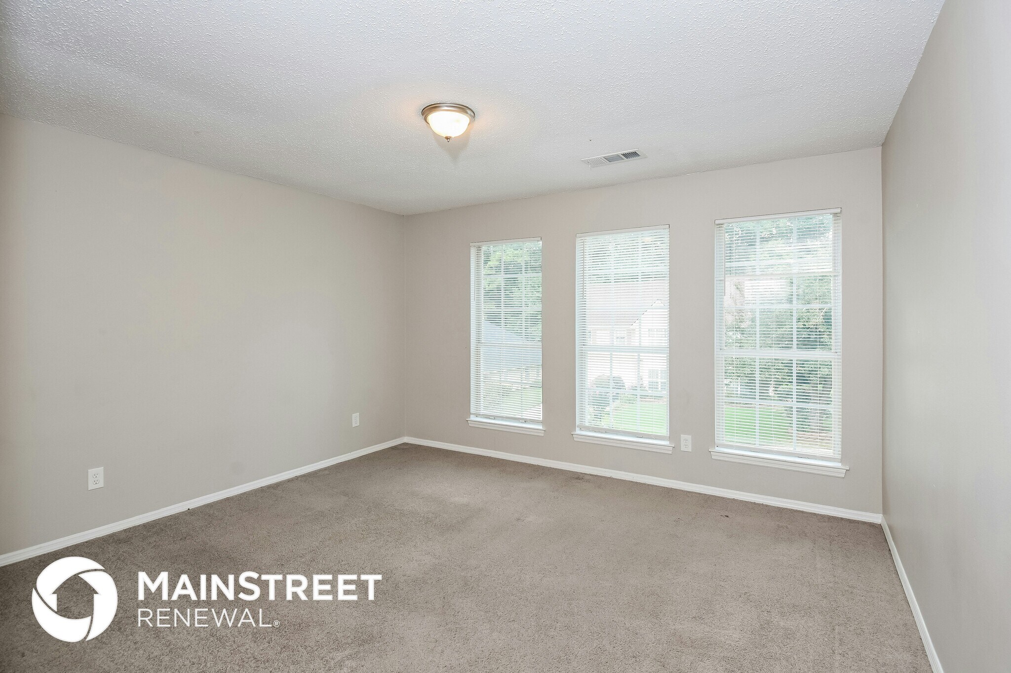 Building Photo - 492 Crestwood Ct