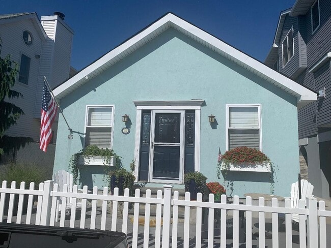 Primary Photo - 65 Virginia Ave