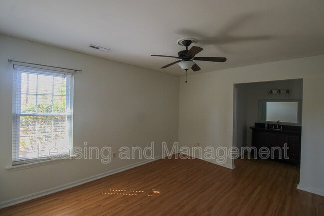 Building Photo - 2004 Vestry Dr