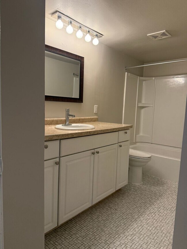 Building Photo - Duplex 82xx Zane Court
