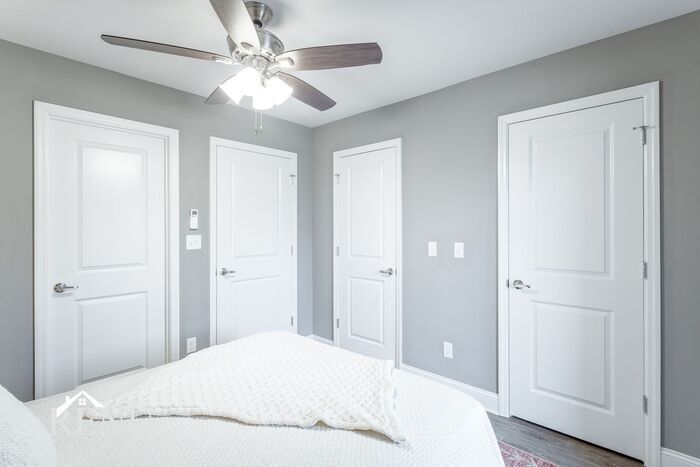 Building Photo - 2341 E 18th St