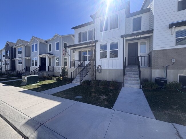 Building Photo - 3985 W 1960 N