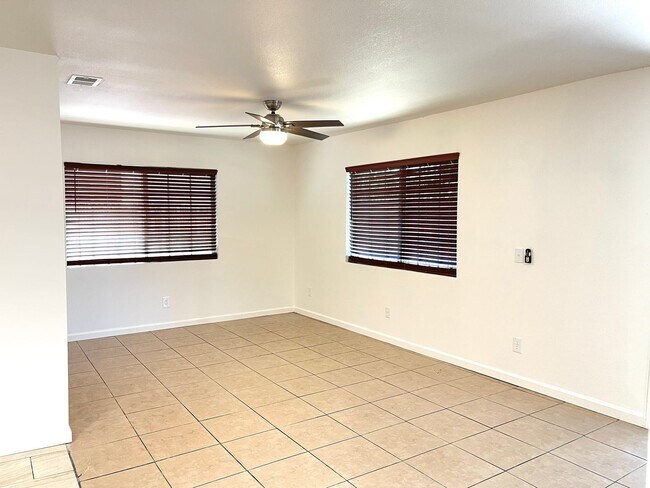 Building Photo - Spacious Four Bedroom Two Bathroom home for lease in San Bernardino, CA $3,175