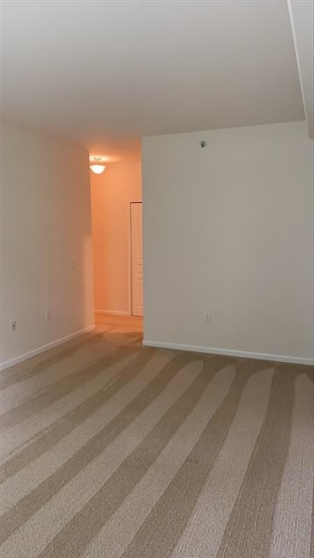 Building Photo - 251 S Yellowstone Dr
