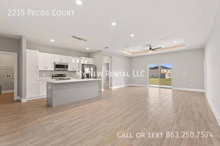 Building Photo - 2215 Pecos Ct
