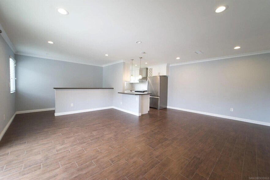 Building Photo - 7915 Camino Kiosco