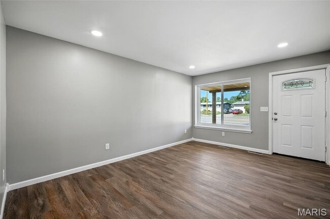 Building Photo - 2320 Patterson Rd