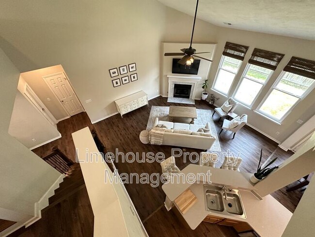 Building Photo - 3236 Barbour Dr