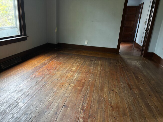 Building Photo - 229 N Washington Ave