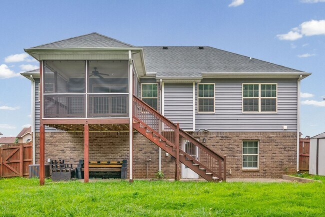 Building Photo - 771 Banister Dr
